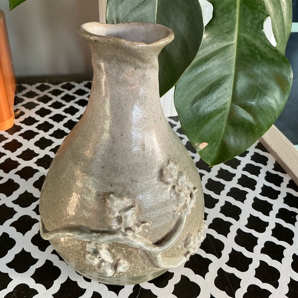 Handmade Clay Art Pottery Bud vase with Blossom clay Vine Applique Pattern - Picture 9 of 9